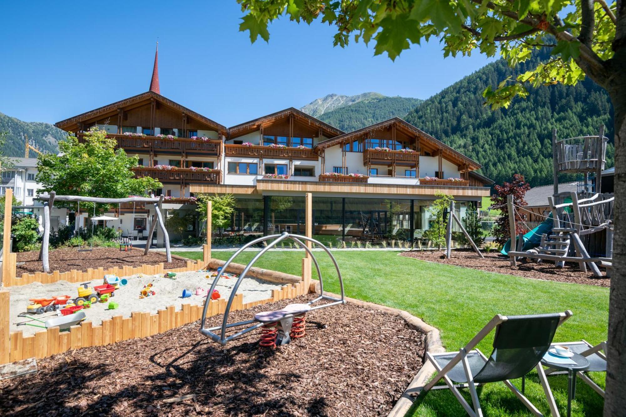 Familienhotel Huber Valles Esterno foto